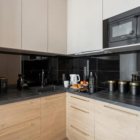 Urban Chic - Cozy Studio Apartment - City Center - Sienna Street-3