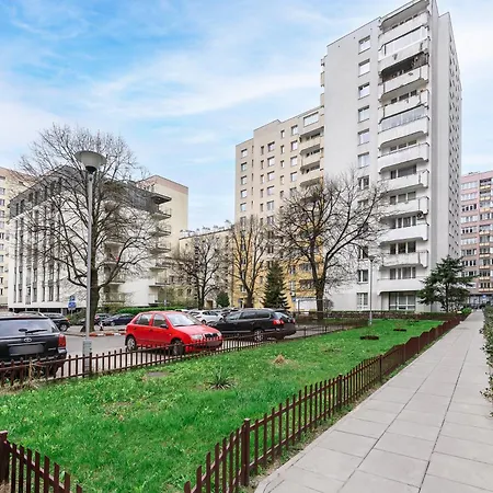 Lumina I 2Br Apartment Near The City Center I Parking I Balcony-2