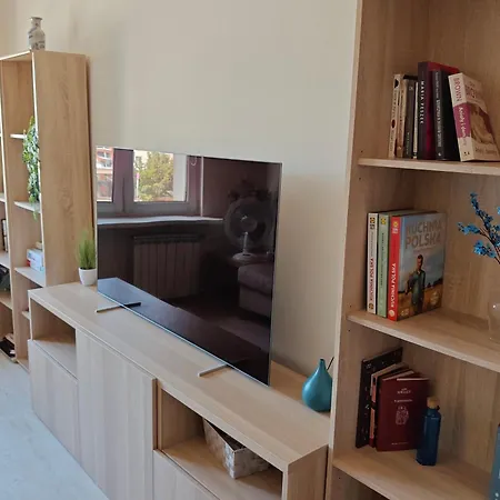 Blue Dream - Warsaw Ochota Apartment - Easy Access To Chopin Airport & Banacha Hospital-3