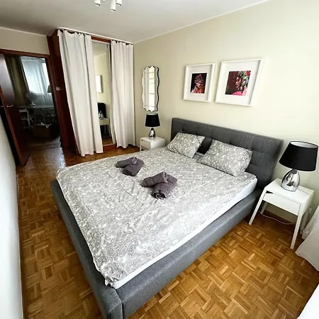 Stylish 3-Rm - Old Town-3