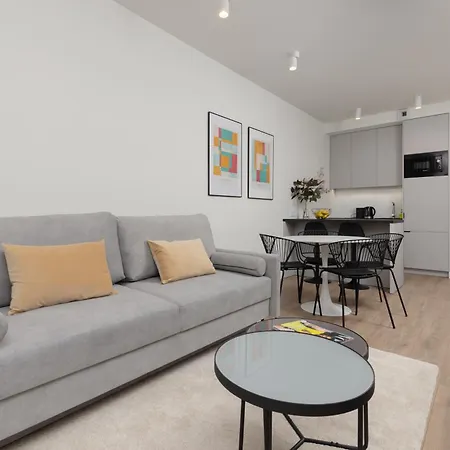Comfortable Apartment And Studio With Parking And Access To Fitness Gym And Sauna By Noclegi Renteres-2