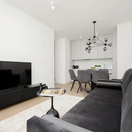 Stylish Apartments With Air Conditioning And Parking Near The Airport By Renters Prestige-2