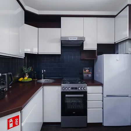 Cozy 2Rm Apartment With 2Xworkspace-2