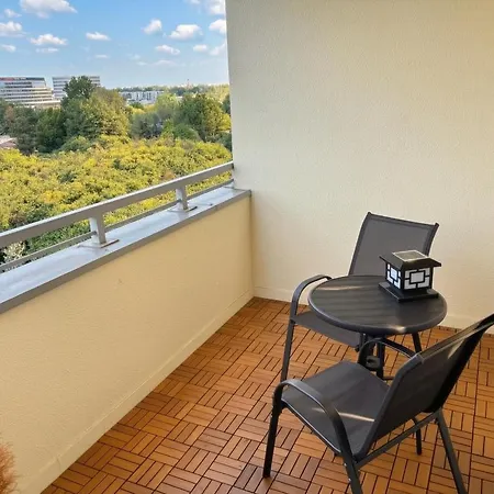 Przestronny 50M2 Ochota Darmowy Parking Balkon-2