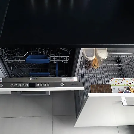 Modern & Functional Apartment Wwa-3