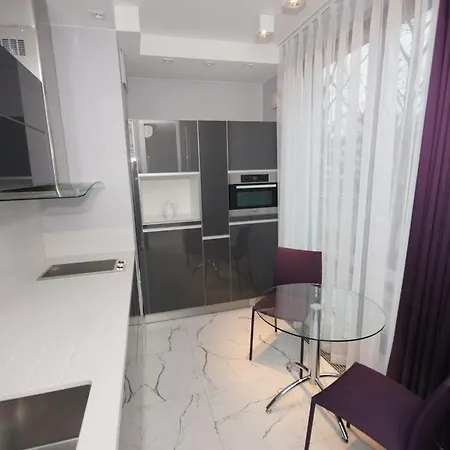 Apartamenty Triston Park-3