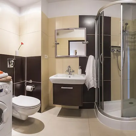 P&O Serviced Apartments Gdanski Station-3