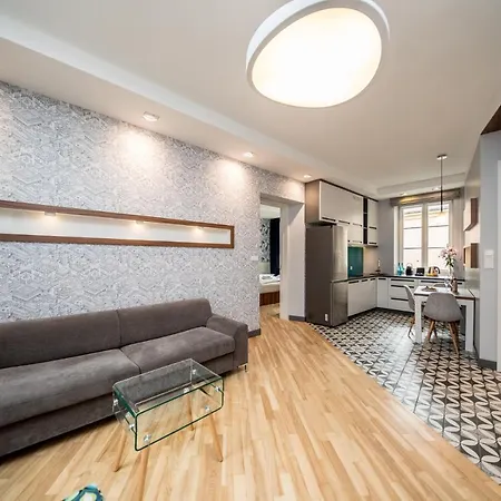 Apartment Premium Old Town By Your Freedom-3