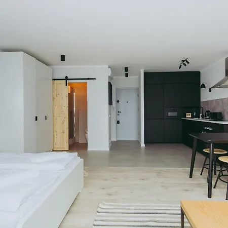 Shortstaypoland Pereca-2