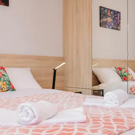 Stare Bielany 2-Bedroom Apartment-3