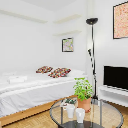 Apartments Warsaw Kakowskiego by Renters-3