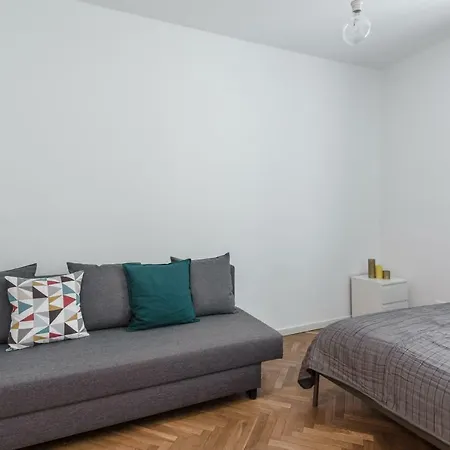 Chill Apartments Brzozowa Old Town-3