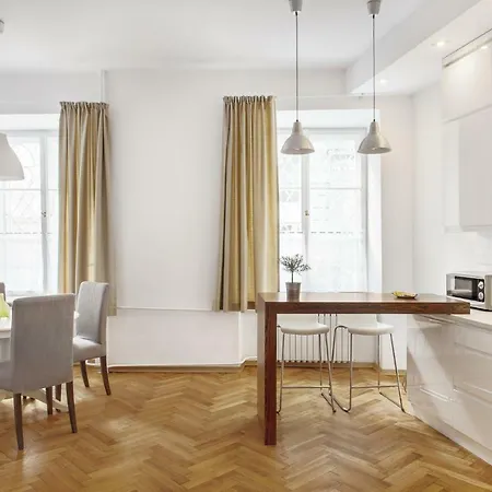Bednarska Old Town Apartment-3