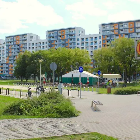 Apartamenty Metro Slodowiec, Free Parking Zeromskiego 1 Cmkp- 5 Min-3