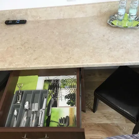 Apartment 82A-2