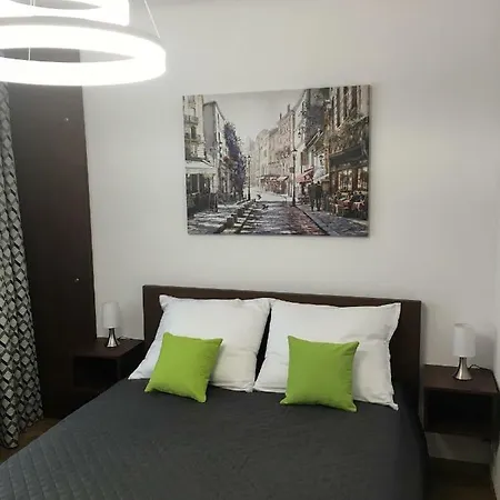 Apartment 82A-3