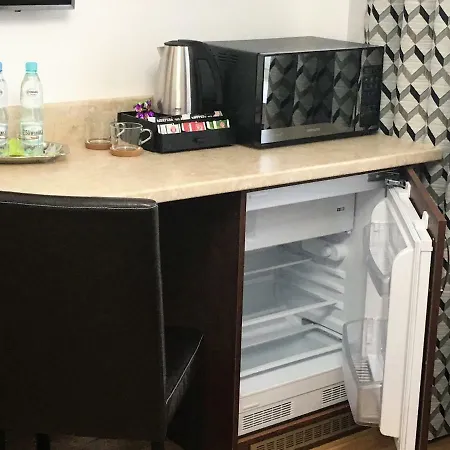 Apartment 82A-3