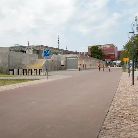 L Ajax Copernicus Center-3