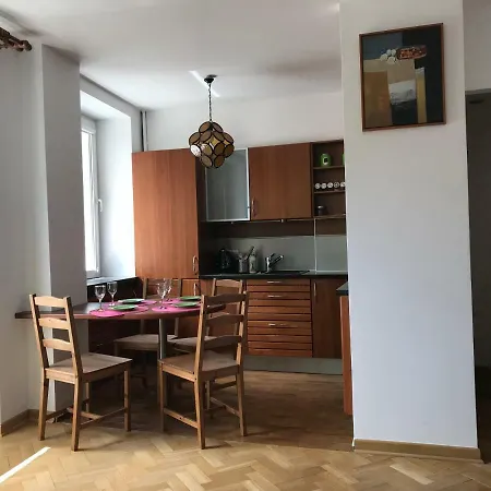 Nina na Bielańskiej-3