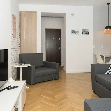 Old Town Grand Theatre Apartment 2-2