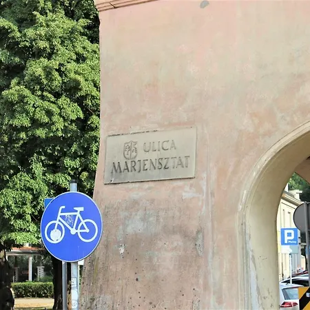 Mariensztat / Old Town Place For You-2