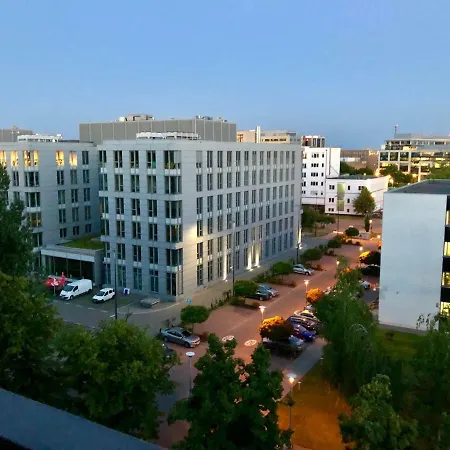 Living Point Residence Airport & Business-3