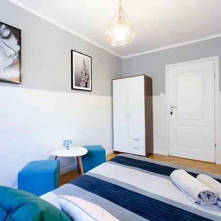 ClickTheFlat Żurawia Street Apart Rooms-3
