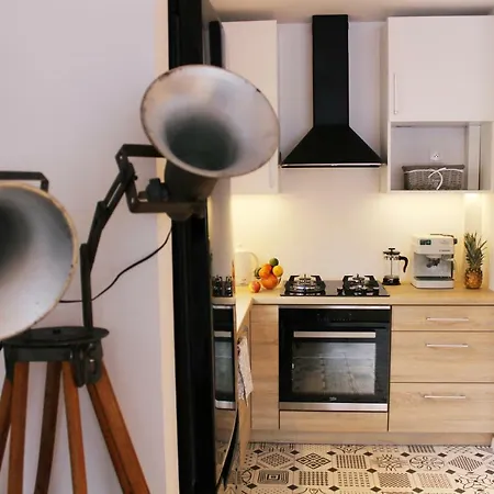 Comfy With Great City View By Cooee Apartments-3