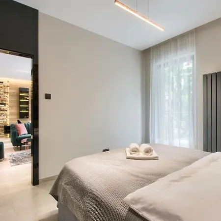 Zlota Luxury Apartments-2