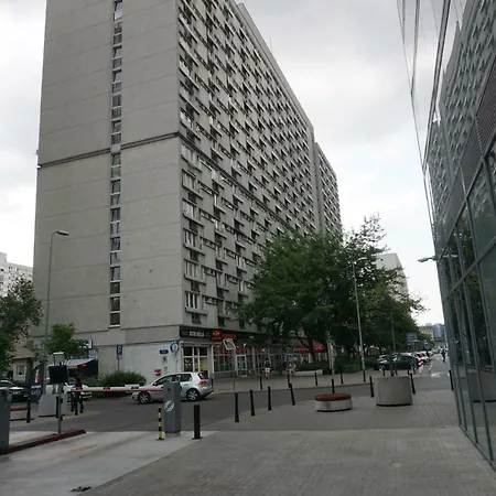 Apartament Metro Rondo Onz-3