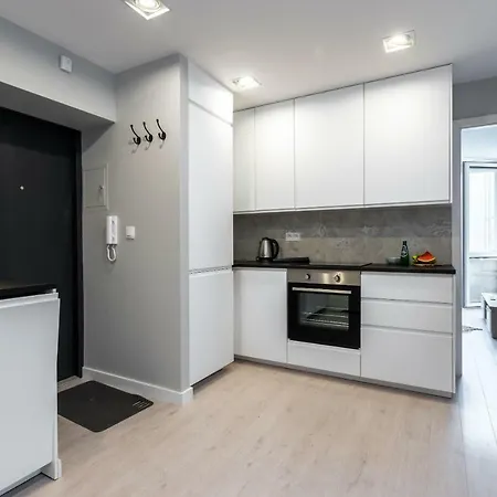 Warsaw Concierge Silver Apartment-3