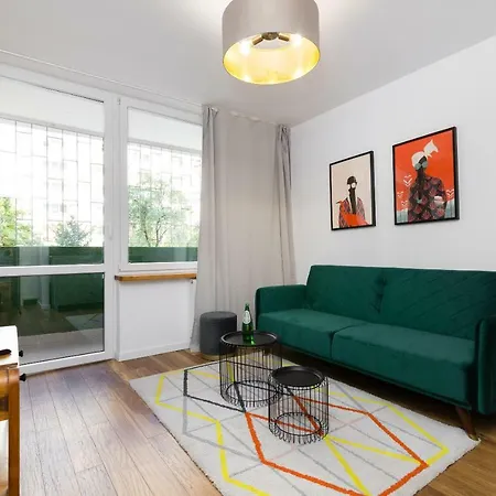 Independence Museum Charming Apartment By Bookinghost-2