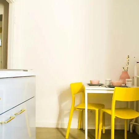 New Life Apartment Next To Metro Station-2