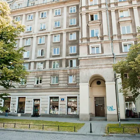 Apartment Next To The Old Town & Krasinski Garden-2