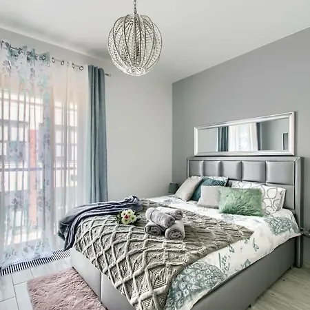 Studio Centrum Pawia 51- 10 Min To Center, The Best Places, Self Check-In, Optional Breakfest, Parking On The Street-3