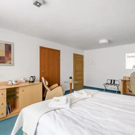 404 Rooms Wilanowska-3