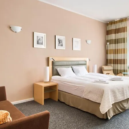 404 Rooms Wilanowska-2