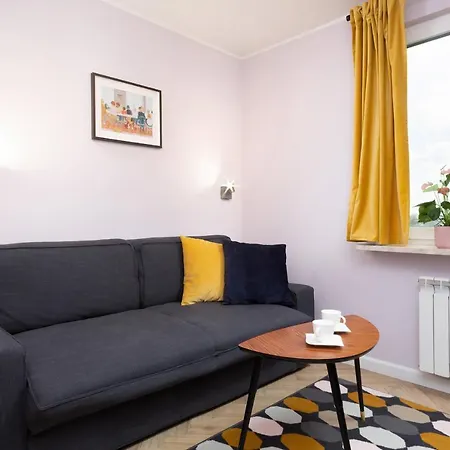 Apartments Warsaw Nowowiejska by Renters-2