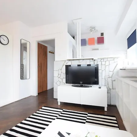 Elegant Apartment Warsaw View-2