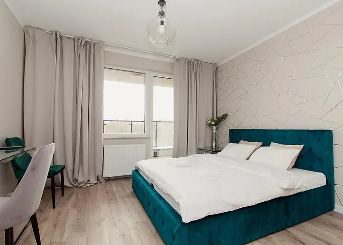 Warsaw To Be - Silver Apartment, Polska