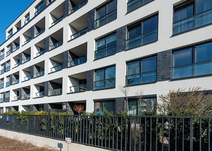 Okęcie Lotnisko Lirowa 24 Serviced Apartments P&O