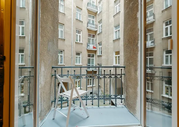 Shortstaypoland Klonowa Warszawa, Polska