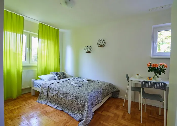 Regem Apartments Plonska Варшава, Польща