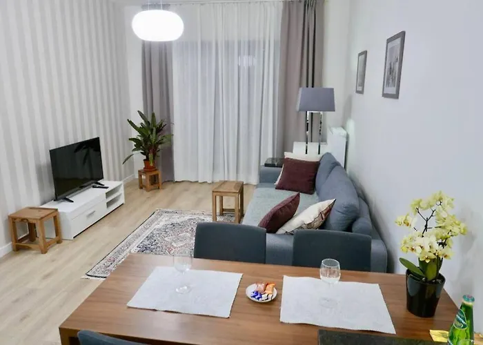 Sarmacka Apartment in Wilanów Warszawa, Polska