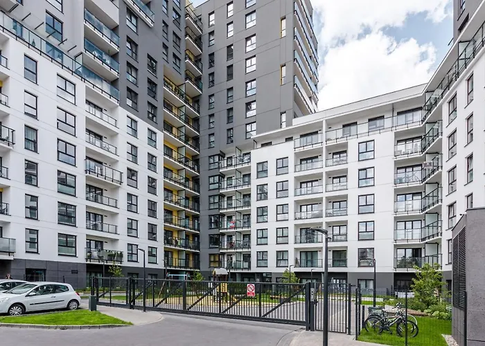 Warsaw City Apartments, Polsko