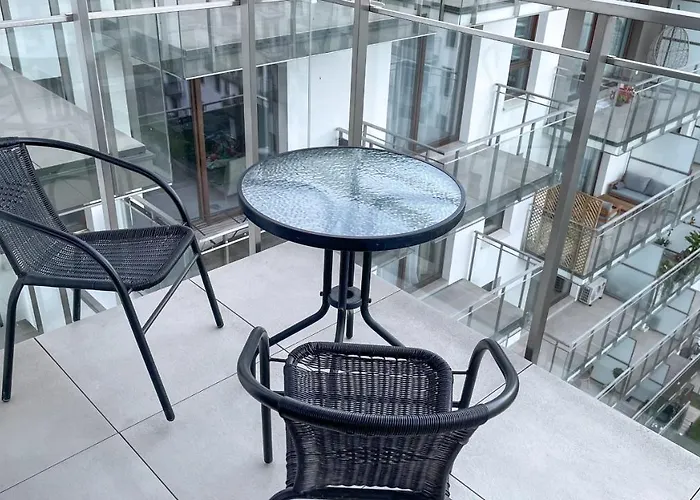 Comfortable 1-Room Apartment Close To The Center Варшава, Польща
