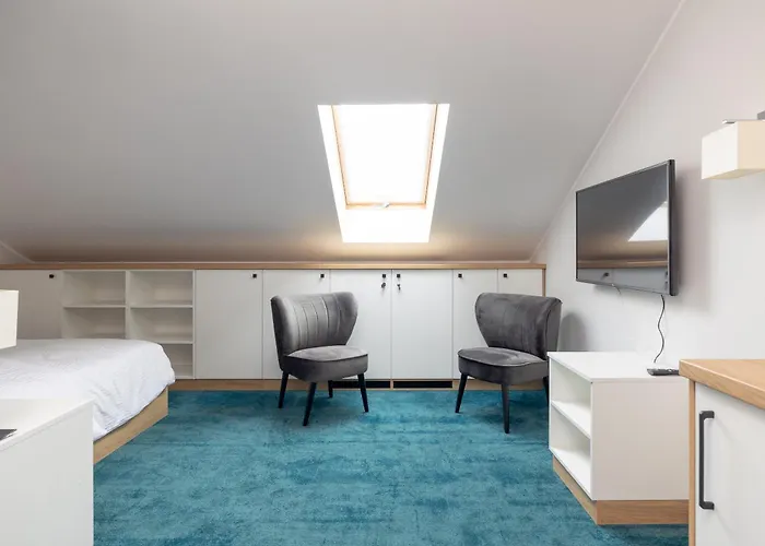 Aparthotel Esencja Warszawy Nowy Swiat By Bookinghost