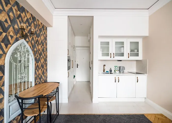 City Centre All In One Apartment By Bookinghost Warszawa, Polska