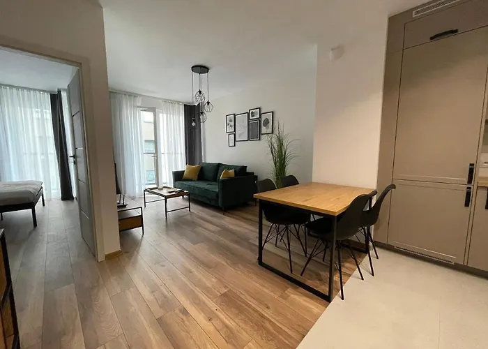 Newport Industrial Apartment Warszawa, Polska