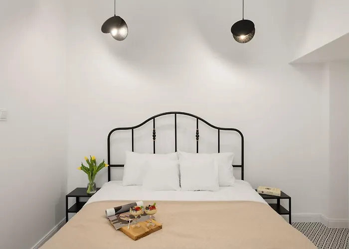 Oomph Warsaw Central 2 Bedroom Apartment, Polska